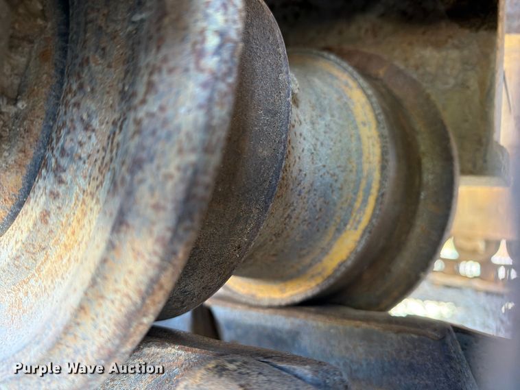 image for item FG3067 2011 Caterpillar D6T dozer