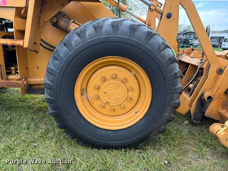image for item FJ2073 Case W14C wheel loader