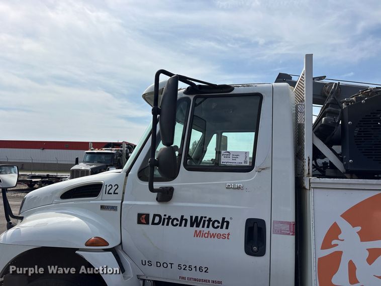 image for item FK2170 2012 International 4300 utility / service truck
