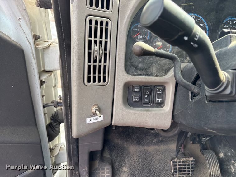 image for item FK2170 2012 International 4300 utility / service truck