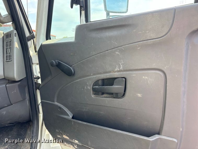 image for item FK2170 2012 International 4300 utility / service truck