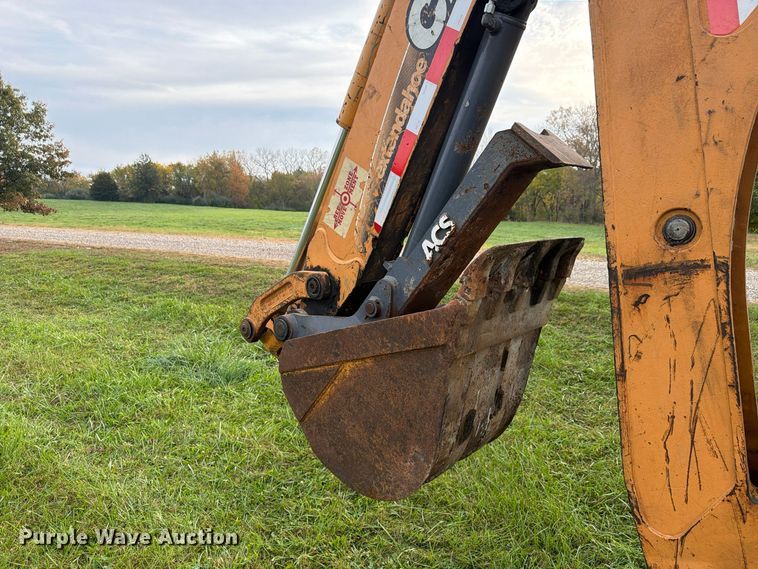 image for item FK4207 2005 Case 580M backhoe
