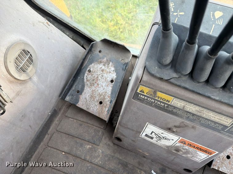 image for item FK4207 2005 Case 580M backhoe