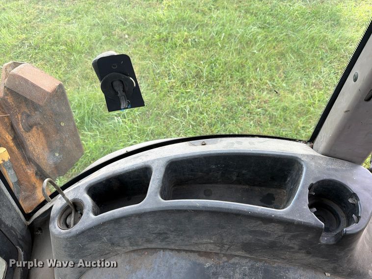 image for item FK4207 2005 Case 580M backhoe