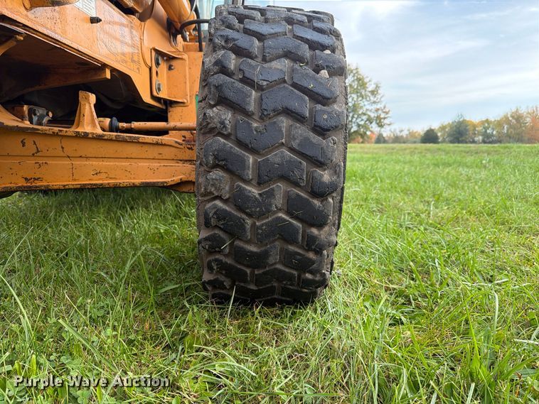 image for item FK4207 2005 Case 580M backhoe