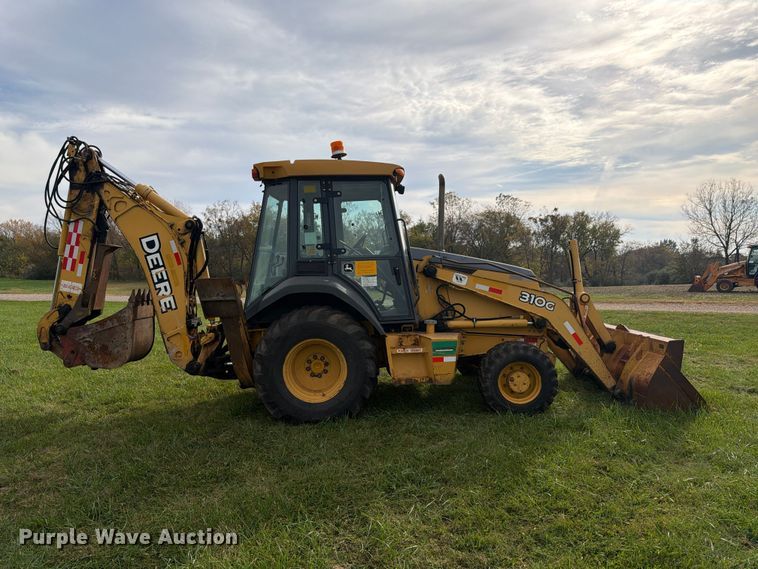 image for item FK4208 2006 John Deere 310G backhoe