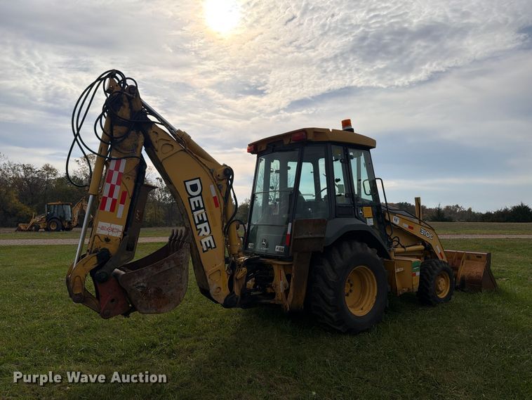 image for item FK4208 2006 John Deere 310G backhoe
