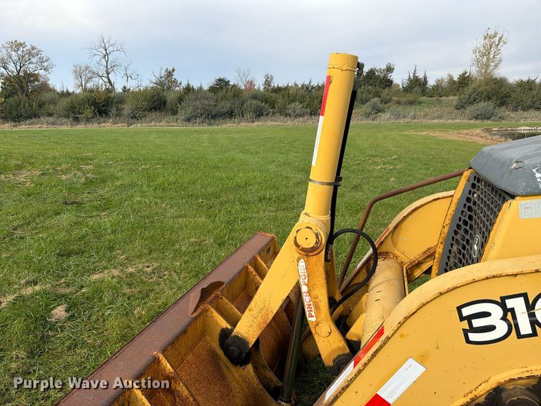 image for item FK4208 2006 John Deere 310G backhoe