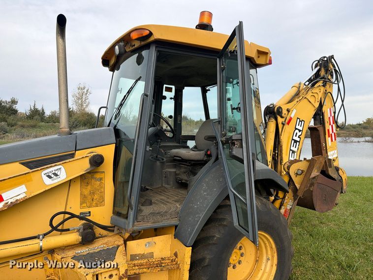 image for item FK4208 2006 John Deere 310G backhoe