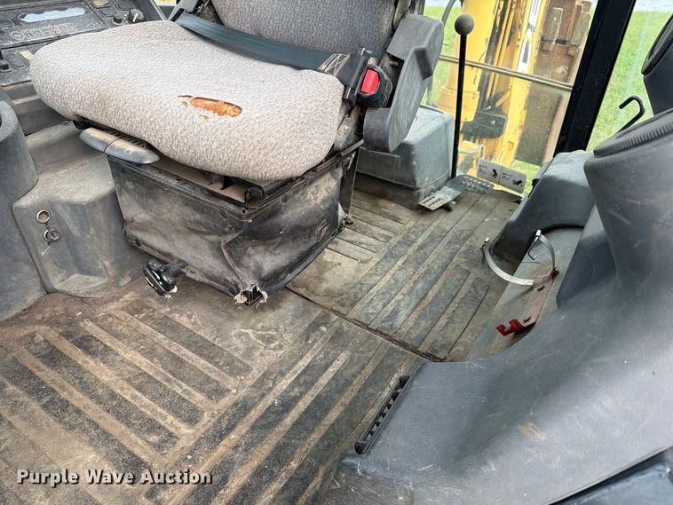 image for item FK4208 2006 John Deere 310G backhoe
