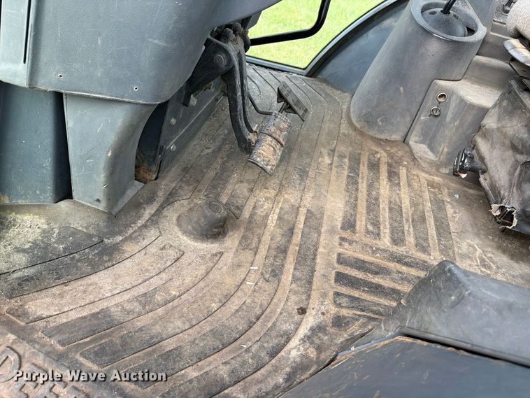 image for item FK4208 2006 John Deere 310G backhoe