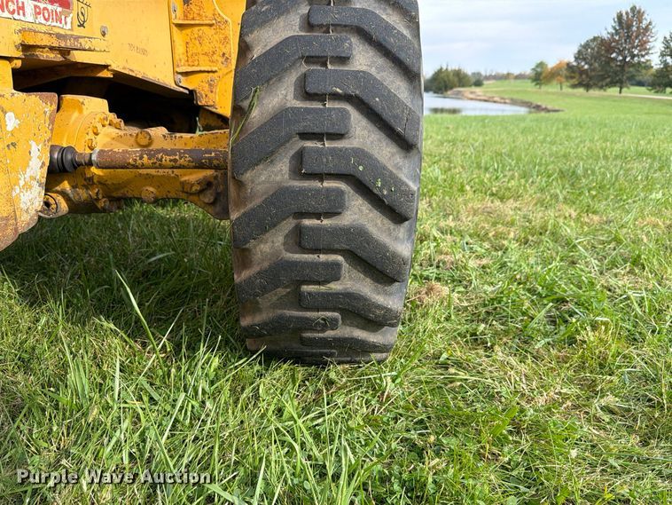 image for item FK4208 2006 John Deere 310G backhoe