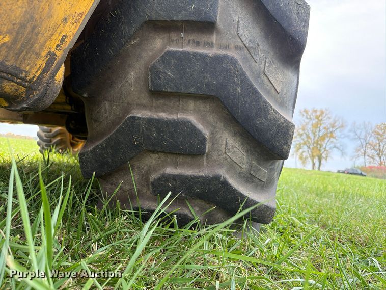 image for item FK4208 2006 John Deere 310G backhoe