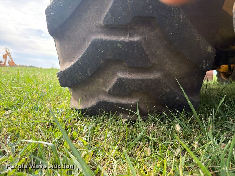 image for item FK4208 2006 John Deere 310G backhoe
