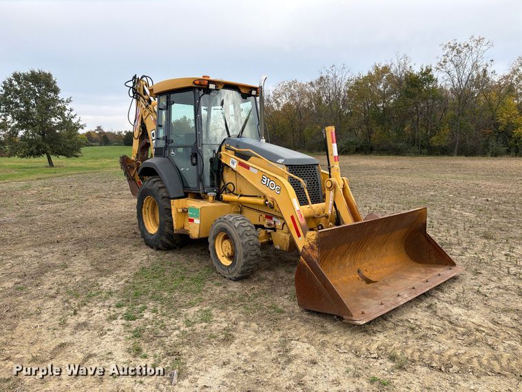 image for item FK4209 2006 John Deere 310G backhoe