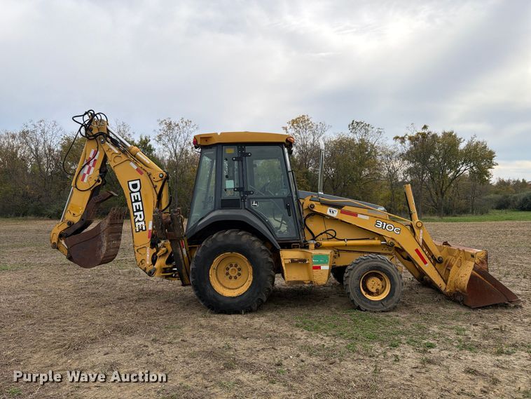 image for item FK4209 2006 John Deere 310G backhoe