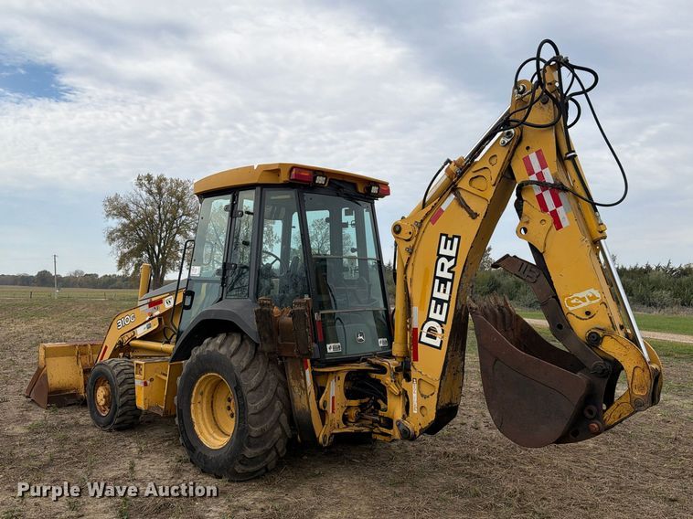 image for item FK4209 2006 John Deere 310G backhoe