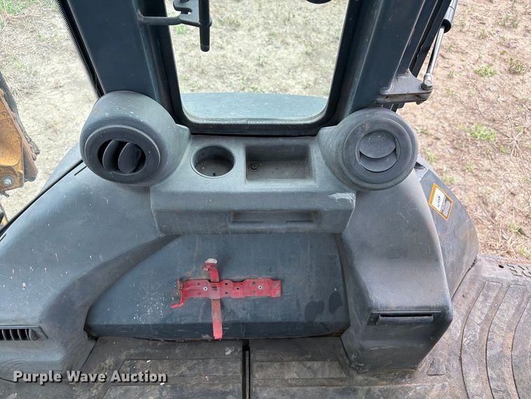 image for item FK4209 2006 John Deere 310G backhoe