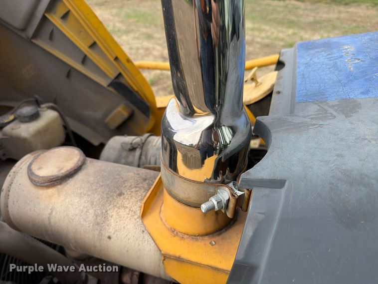 image for item FK4209 2006 John Deere 310G backhoe