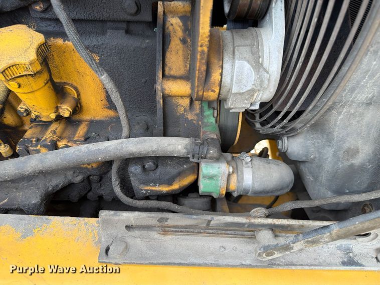 image for item FK4209 2006 John Deere 310G backhoe