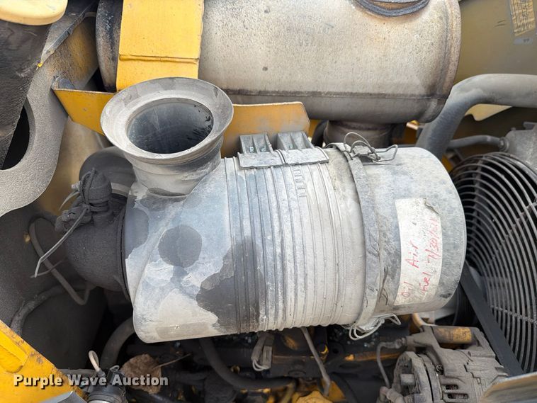 image for item FK4209 2006 John Deere 310G backhoe