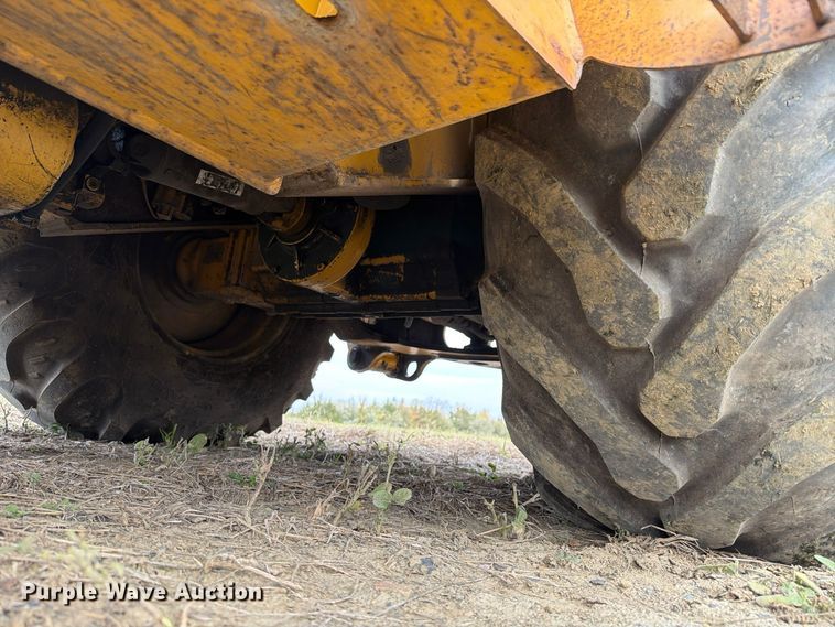 image for item FK4209 2006 John Deere 310G backhoe