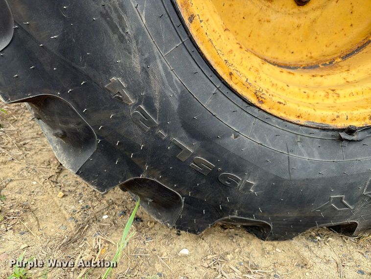 image for item FK4209 2006 John Deere 310G backhoe