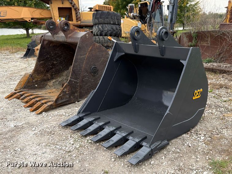 image for item FK4210 (2) excavator buckets