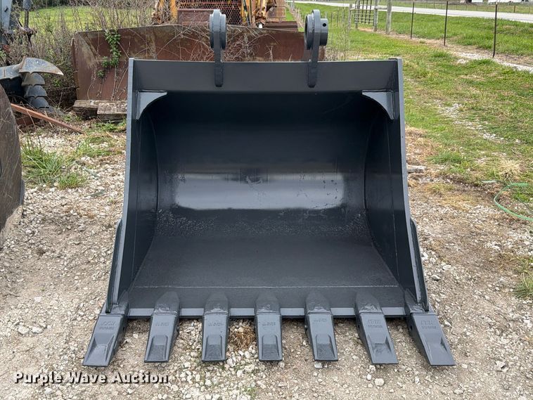 image for item FK4210 (2) excavator buckets