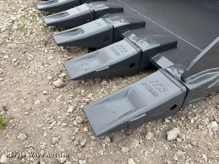 image for item FK4210 (2) excavator buckets