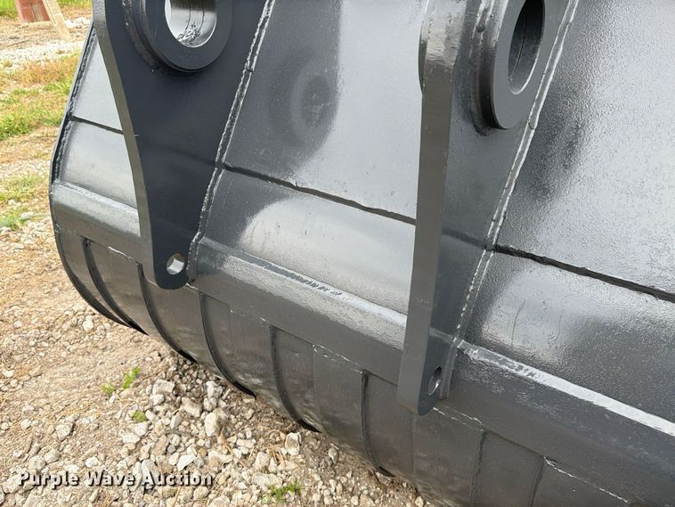 image for item FK4210 (2) excavator buckets
