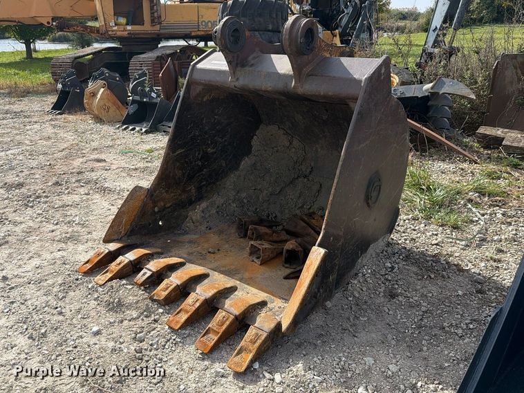 image for item FK4210 (2) excavator buckets