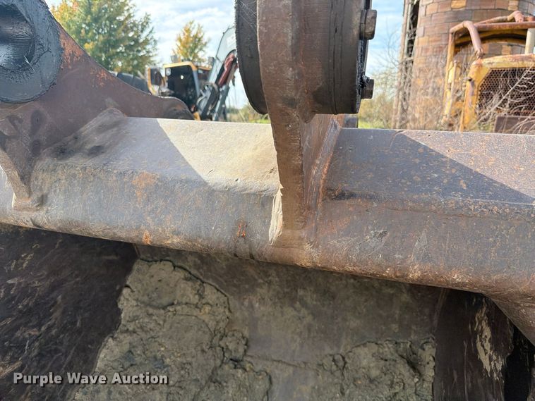 image for item FK4210 (2) excavator buckets