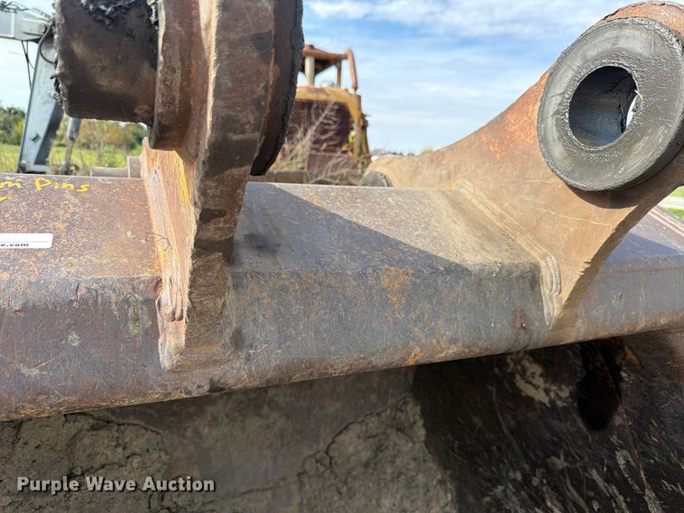 image for item FK4210 (2) excavator buckets