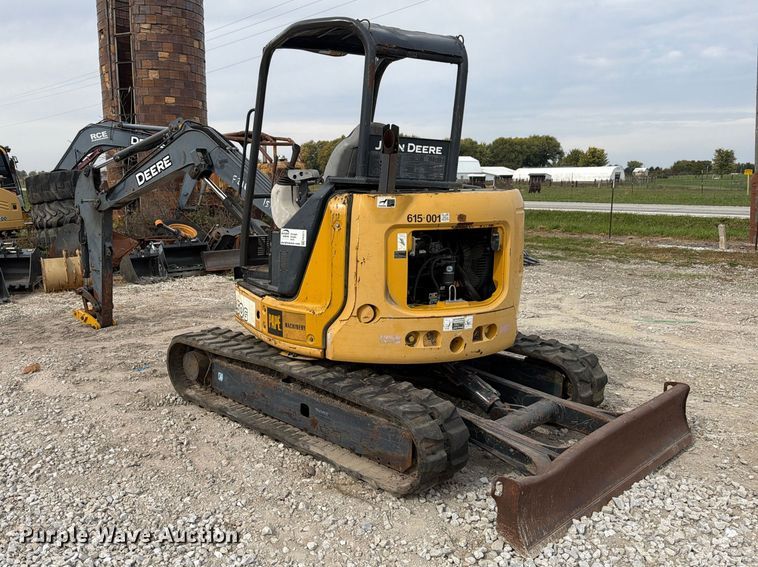 image for item FK4211 2015 John Deere 50G mini excavator
