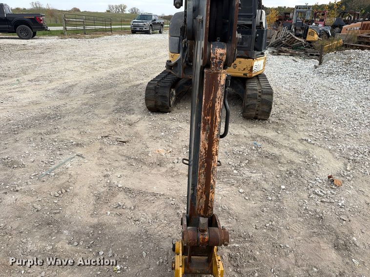 image for item FK4211 2015 John Deere 50G mini excavator