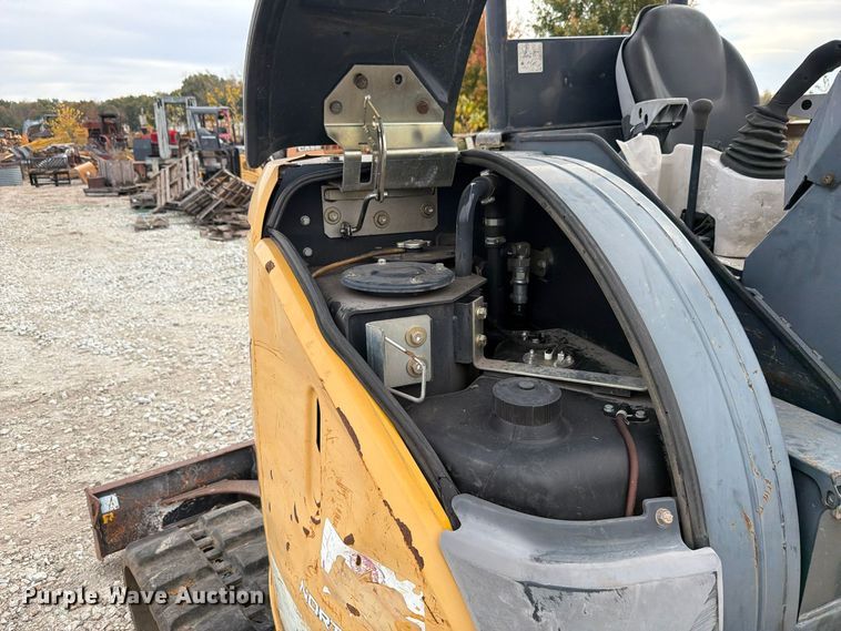image for item FK4211 2015 John Deere 50G mini excavator