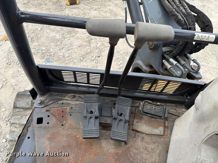 image for item FK4211 2015 John Deere 50G mini excavator