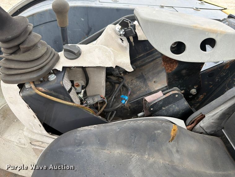 image for item FK4211 2015 John Deere 50G mini excavator
