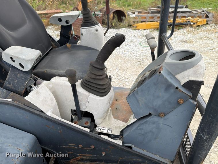 image for item FK4211 2015 John Deere 50G mini excavator
