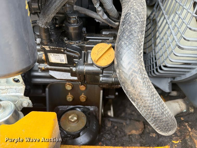 image for item FK4211 2015 John Deere 50G mini excavator