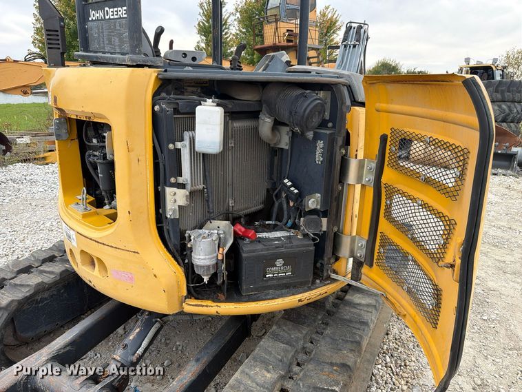 image for item FK4211 2015 John Deere 50G mini excavator