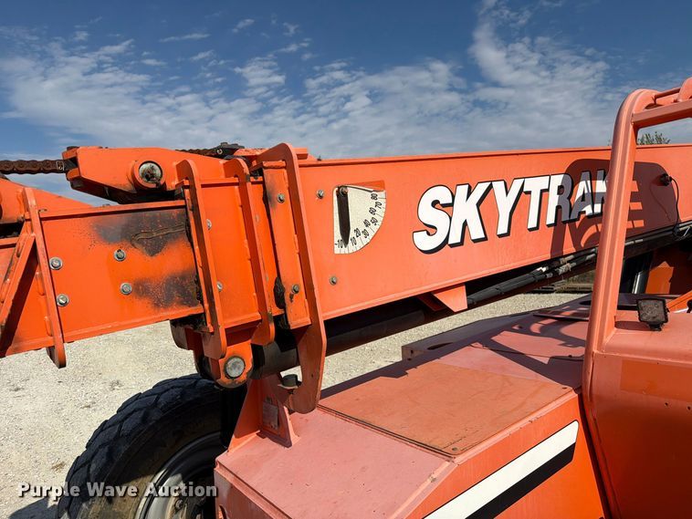 image for item FM6610 2007 JLG Skytrak 10054 telehandler