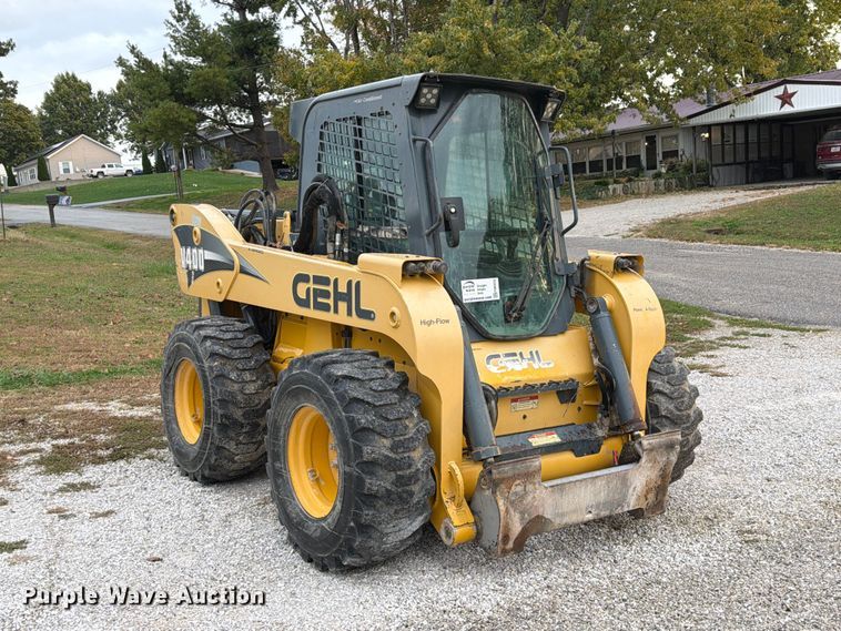 image for item FM6632 2015 Gehl V400 skid steer loader
