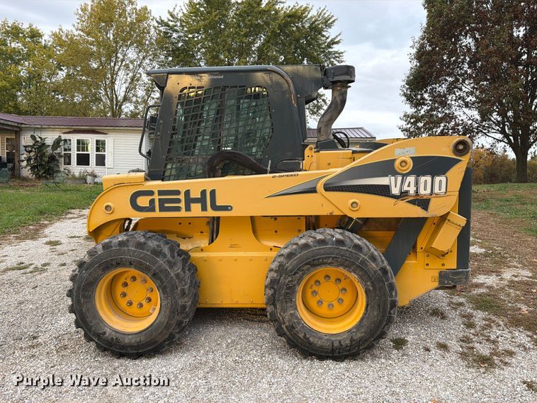 image for item FM6632 2015 Gehl V400 skid steer loader