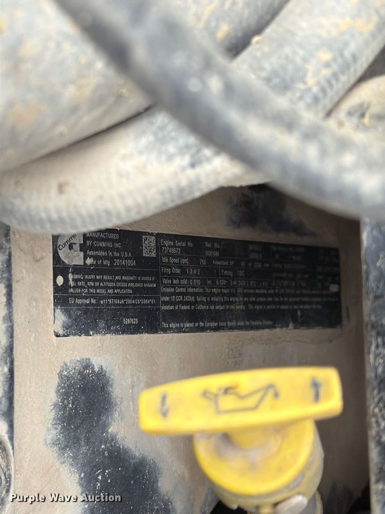 image for item FM6632 2015 Gehl V400 skid steer loader