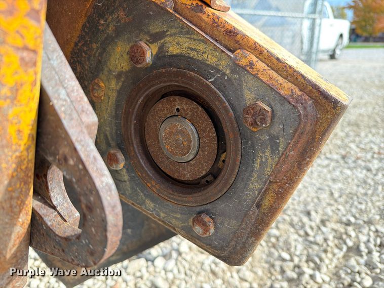 image for item FM6633 Bandit 2250 stump grinder