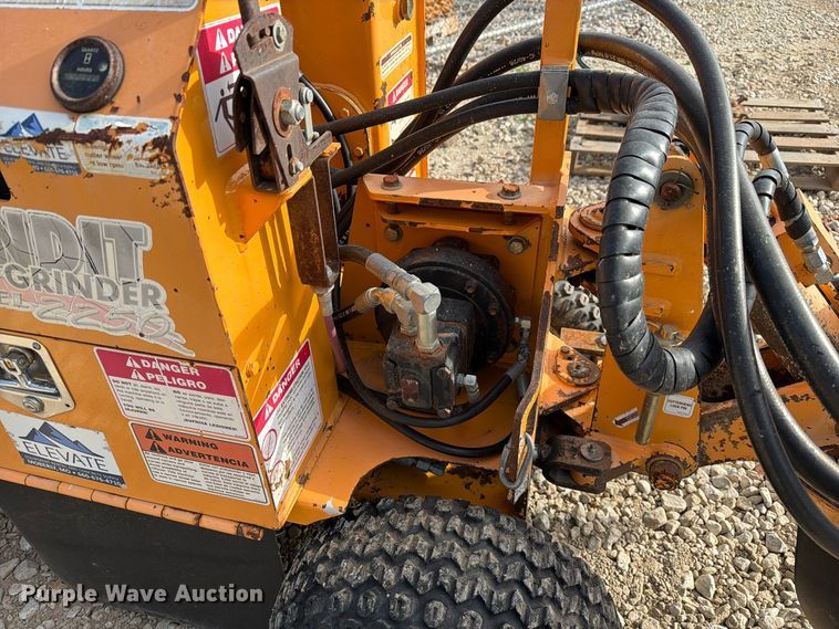 image for item FM6633 Bandit 2250 stump grinder