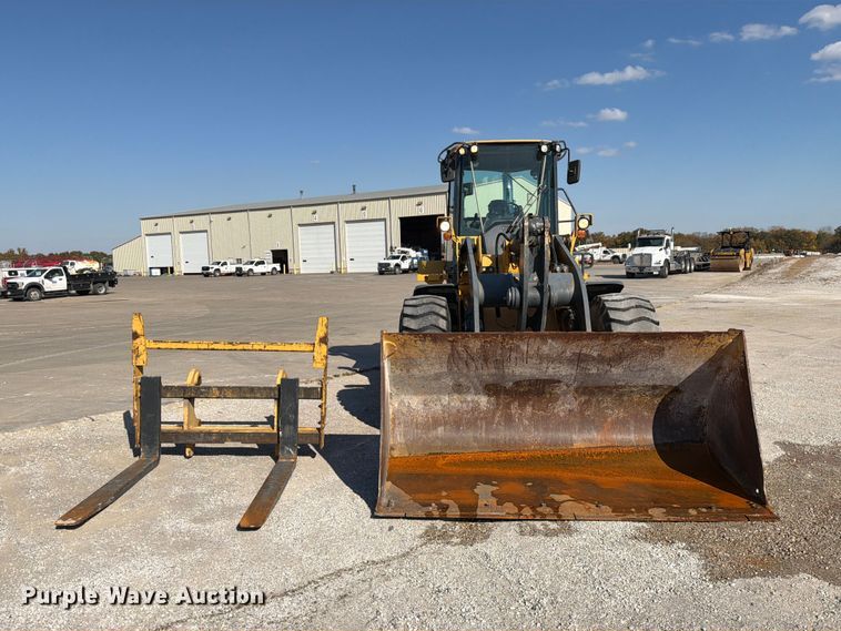 image for item FM6637 2015 John Deere 624K wheel loader