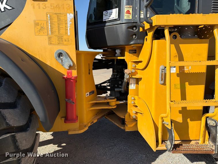 image for item FM6637 2015 John Deere 624K wheel loader